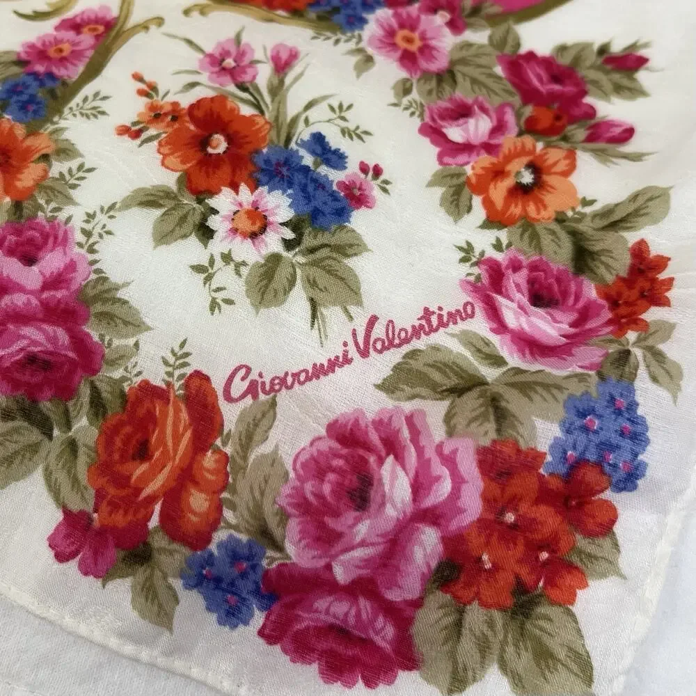 Giovanni Valentino Italy Square Scarf Floral Baroque Print 18.5”